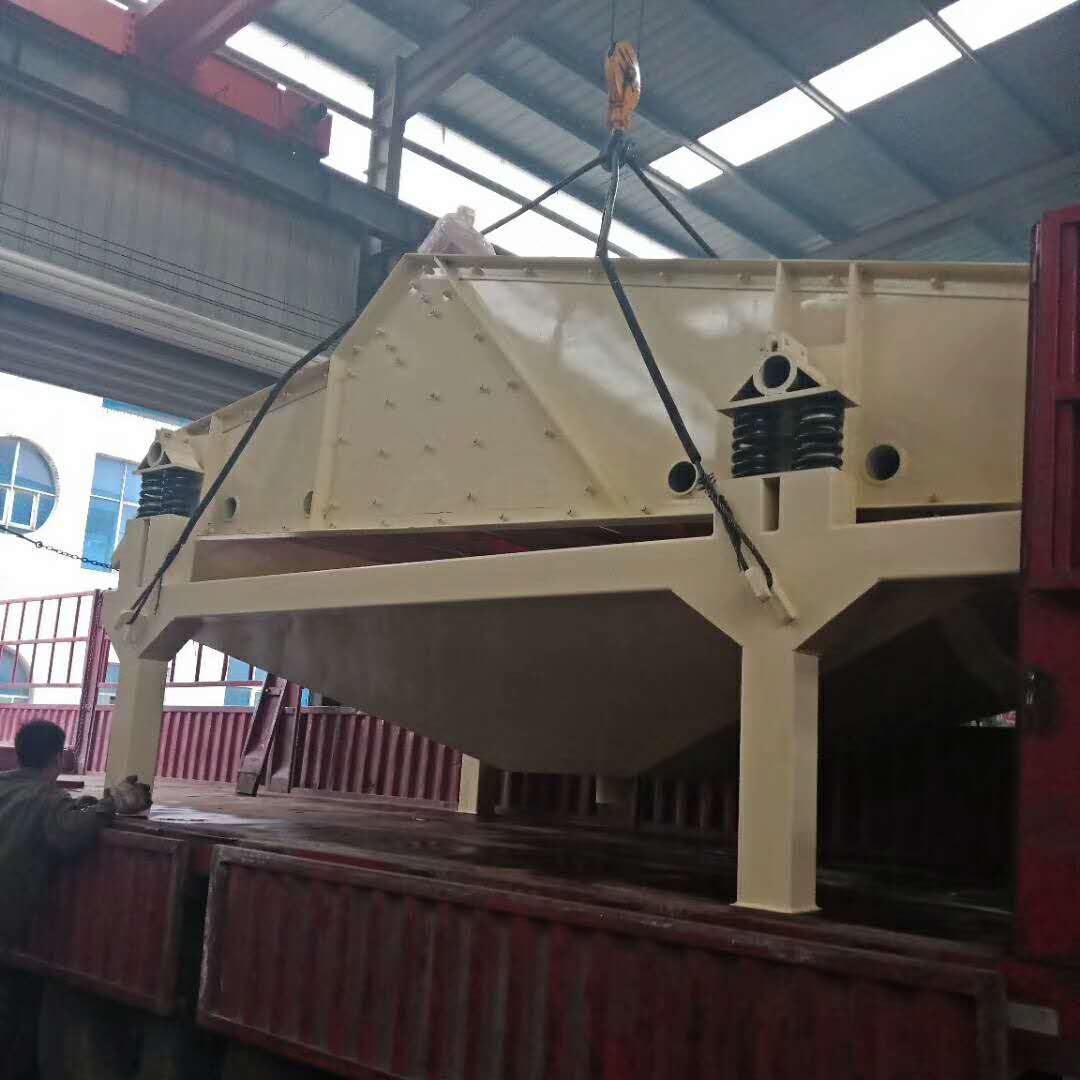 發(fā)往烏魯木齊的1840脫水篩