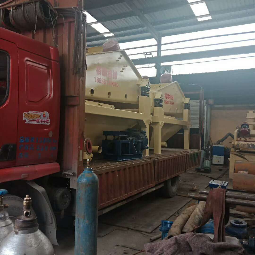 發(fā)往湖北京山的1530細沙回收機